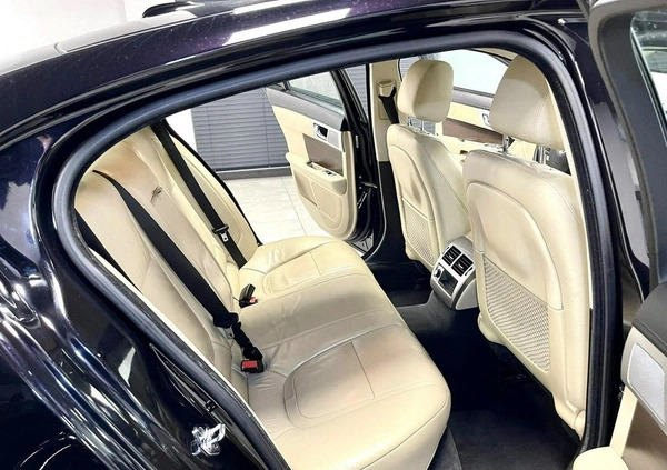 Jaguar XF cena 57900 przebieg: 106000, rok produkcji 2012 z Suchedniów małe 631